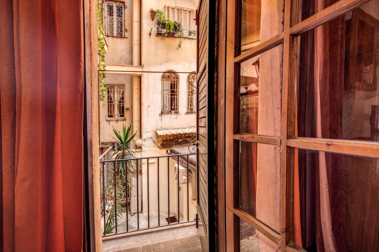 Roman Atmospheres Bagian luar foto